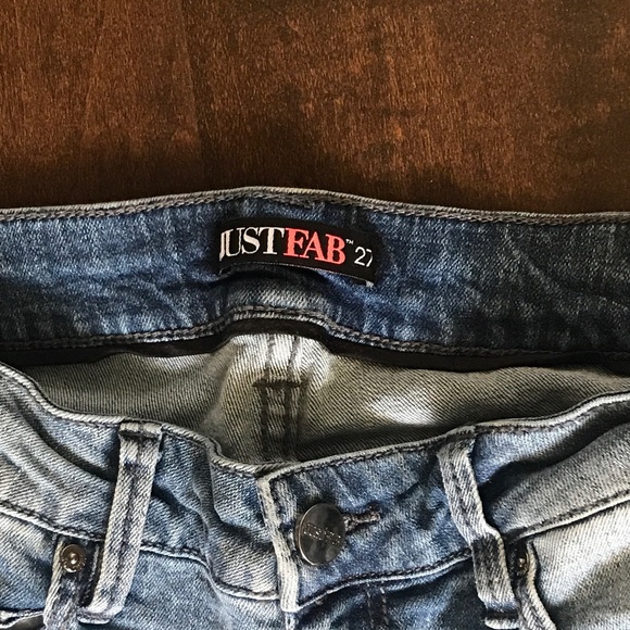 JustFab Distressed Skinny Jeans size 27 - Picture 4 of 4